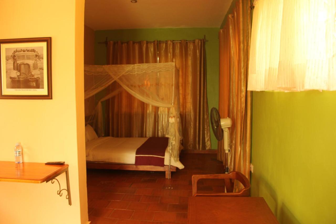Saltek Forest Cottages Masindi Exterior photo